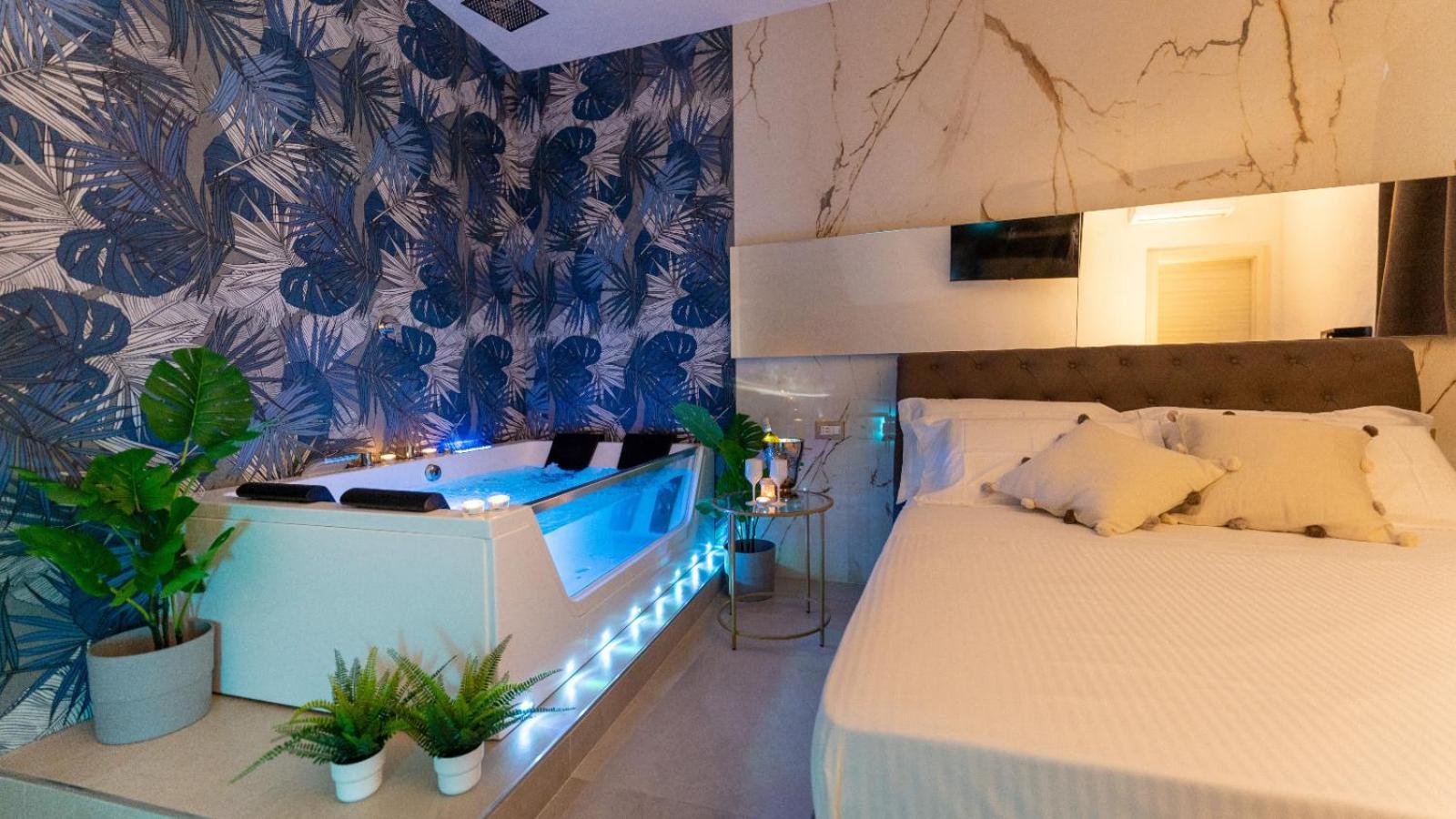Mazzini Luxury Jacuzzy Suite CTA Exteriör bild