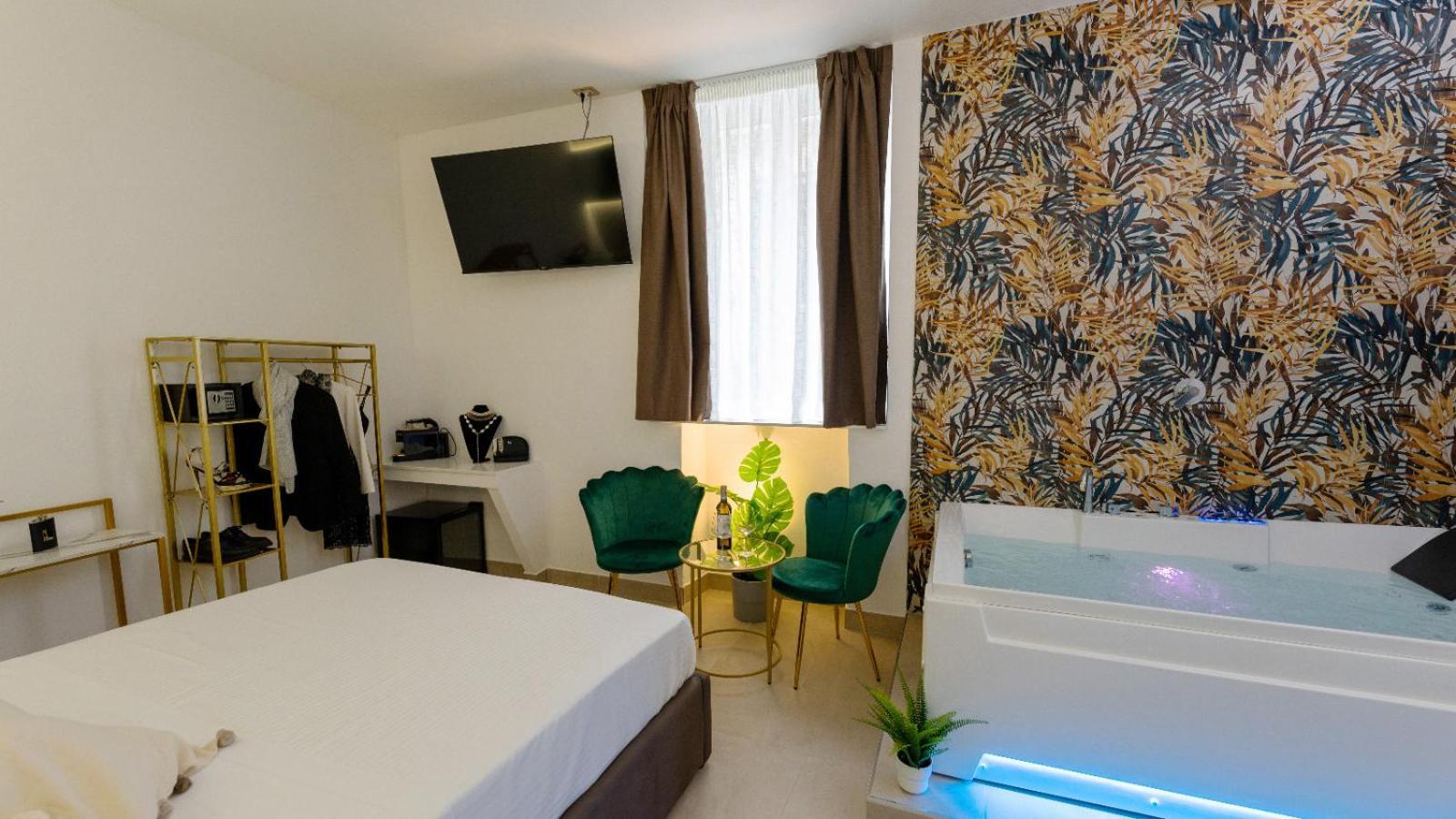 Mazzini Luxury Jacuzzy Suite CTA Exteriör bild