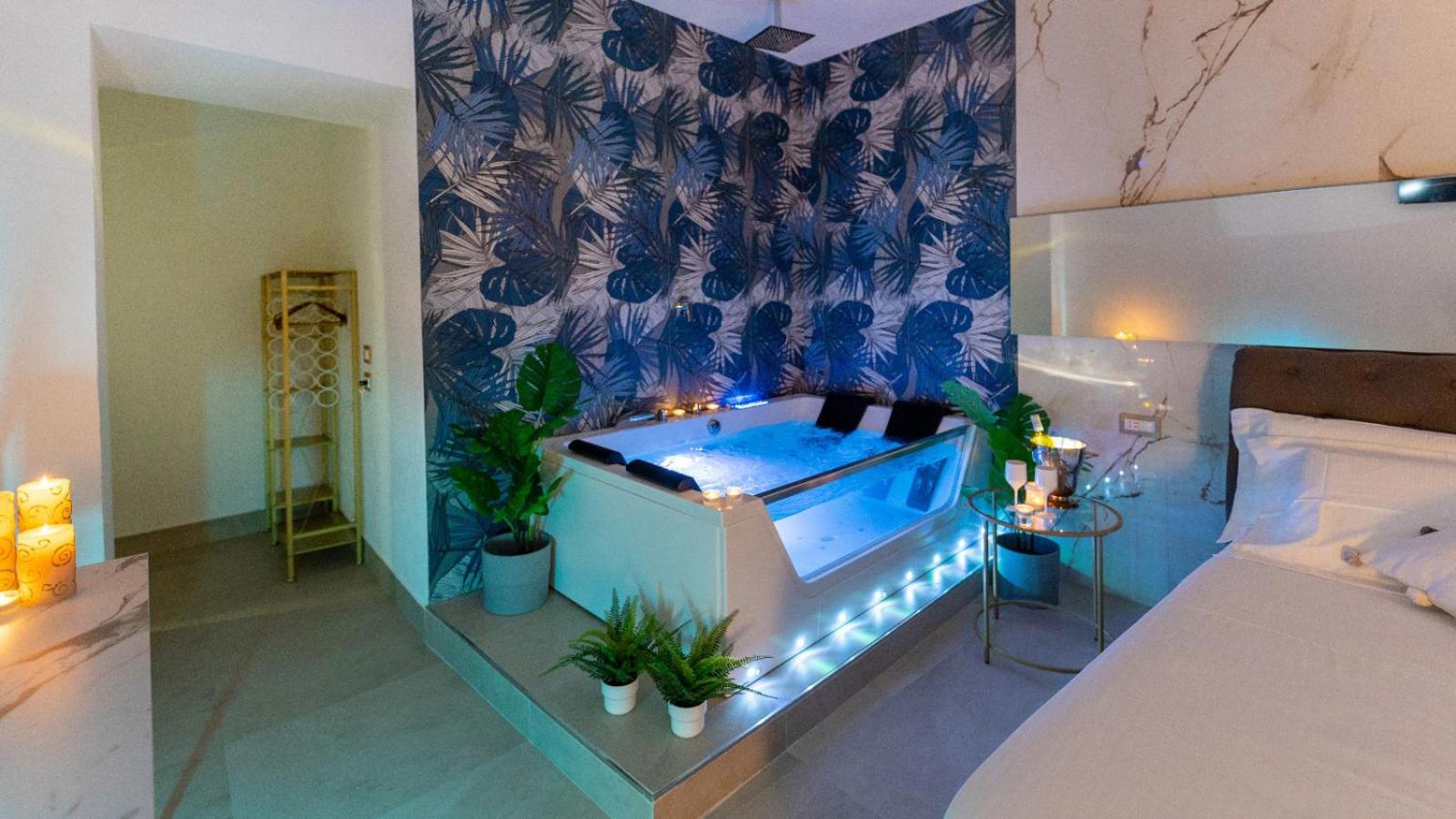 Mazzini Luxury Jacuzzy Suite CTA Exteriör bild