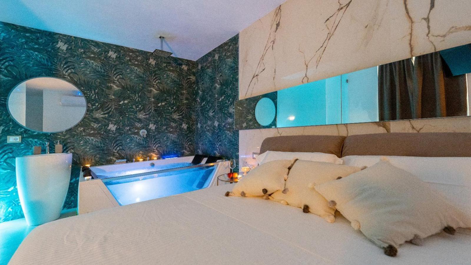 Mazzini Luxury Jacuzzy Suite CTA Exteriör bild